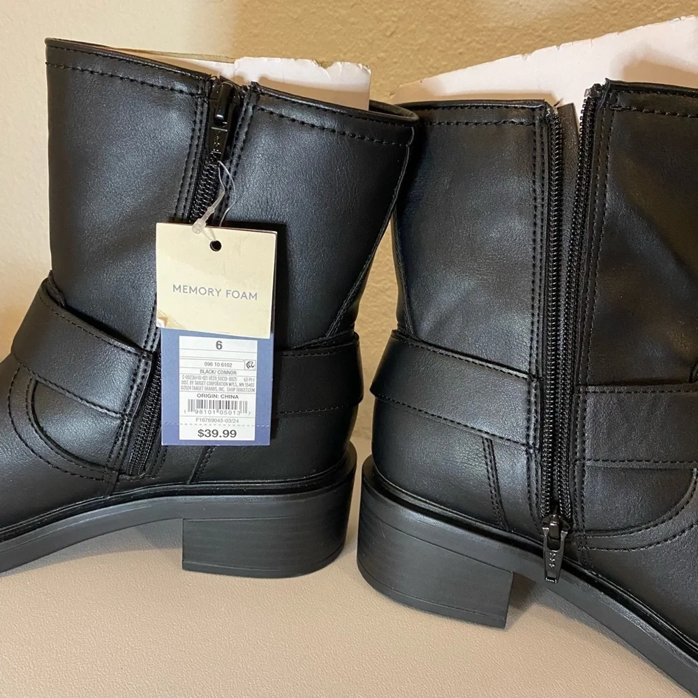 Universal Thread Black Ankle Boots
